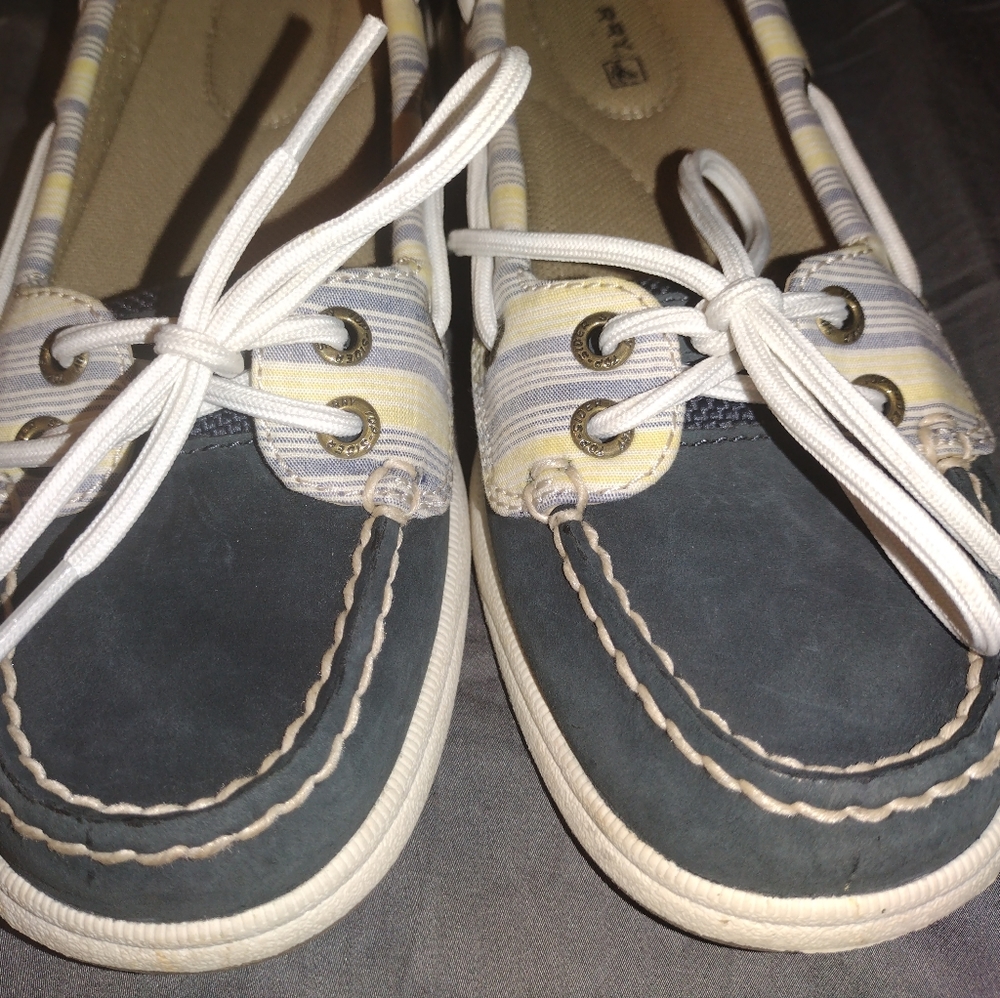 Sperry boat shoes